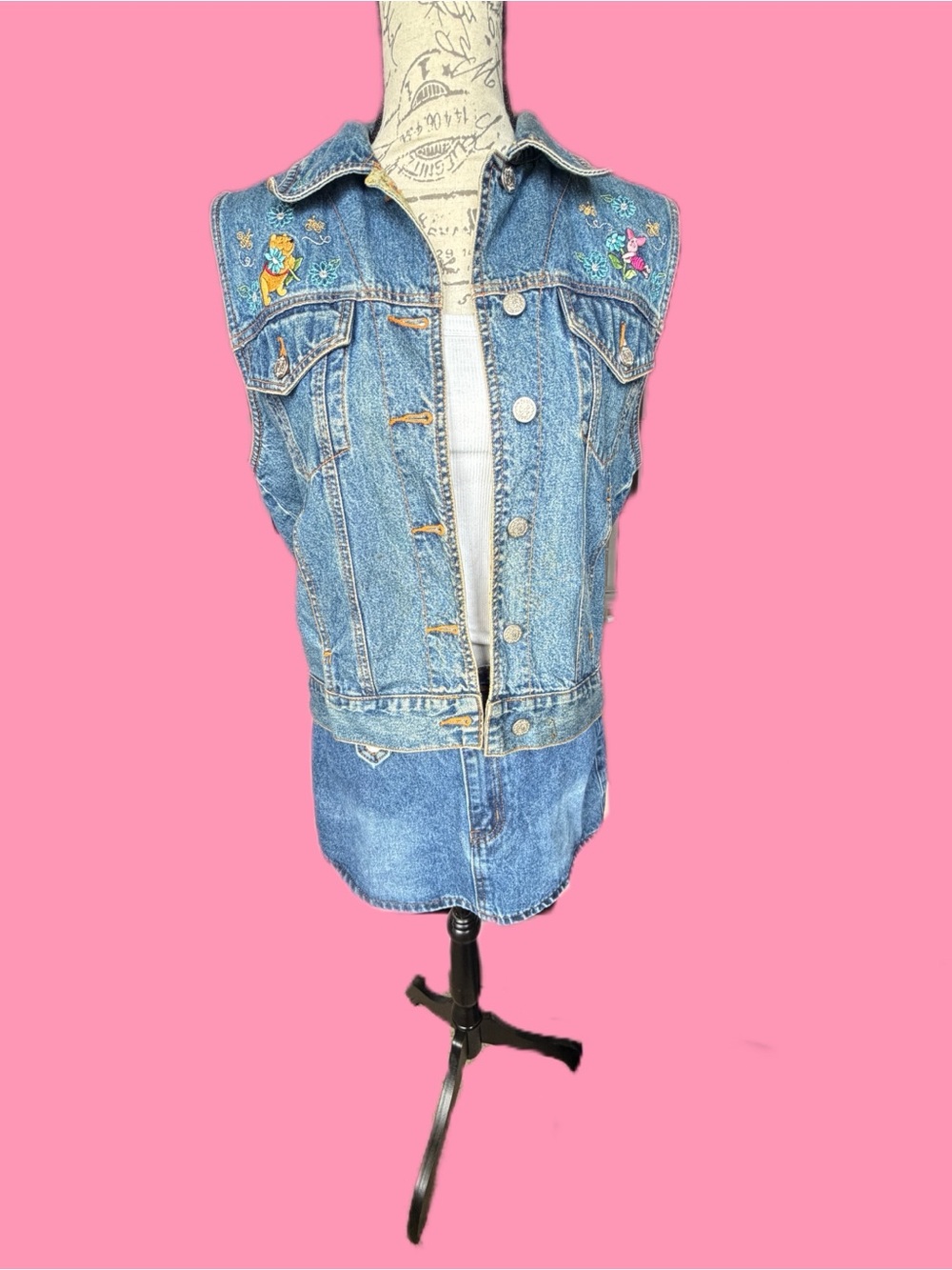 Disney Winnie The Pooh Denim Vest Size M 100% Cotton